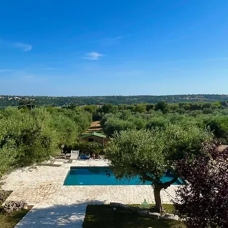 Trullo Malvischi - Privacy & Pool Alberobello